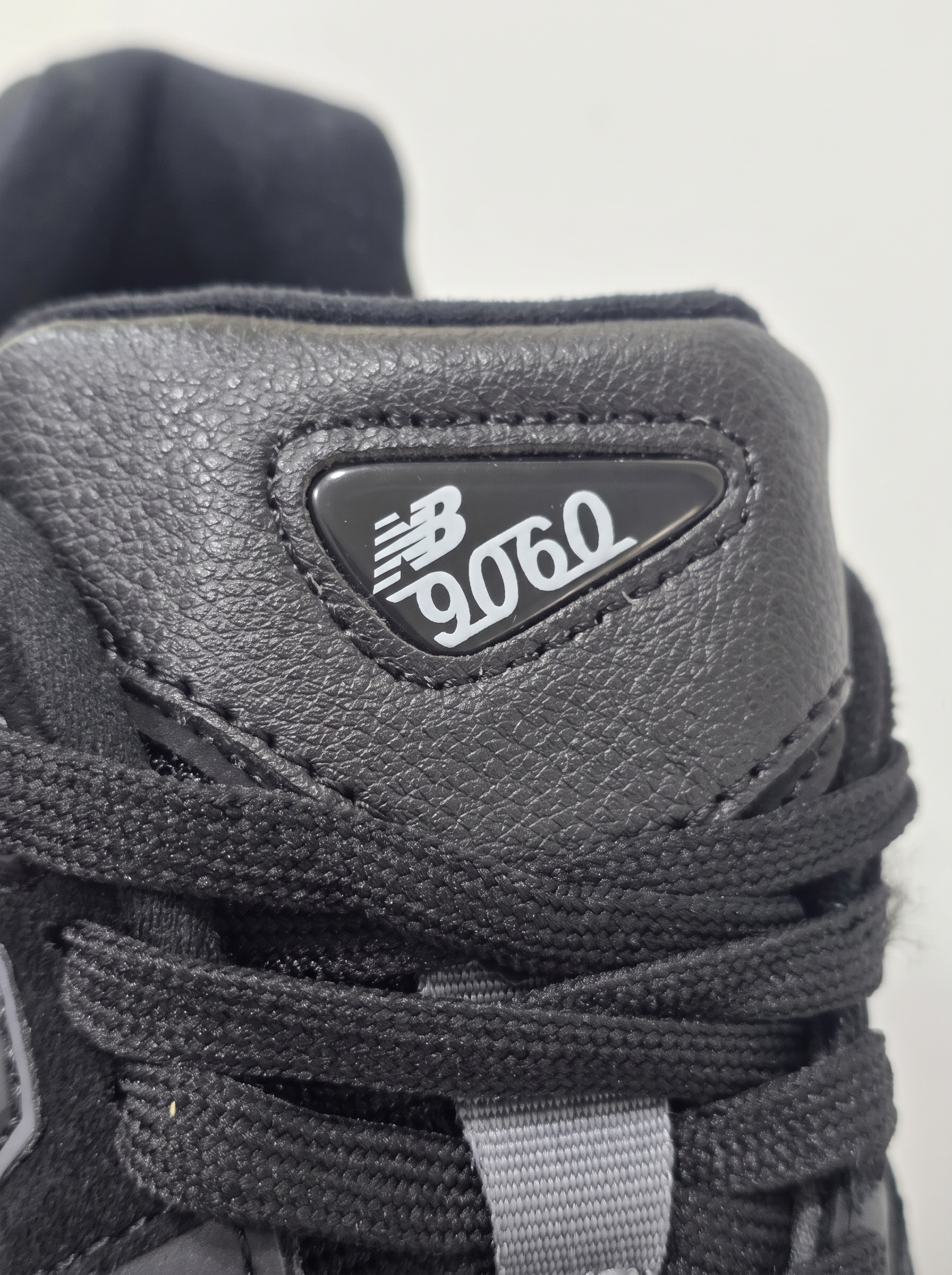 New Balance 9060 view 3