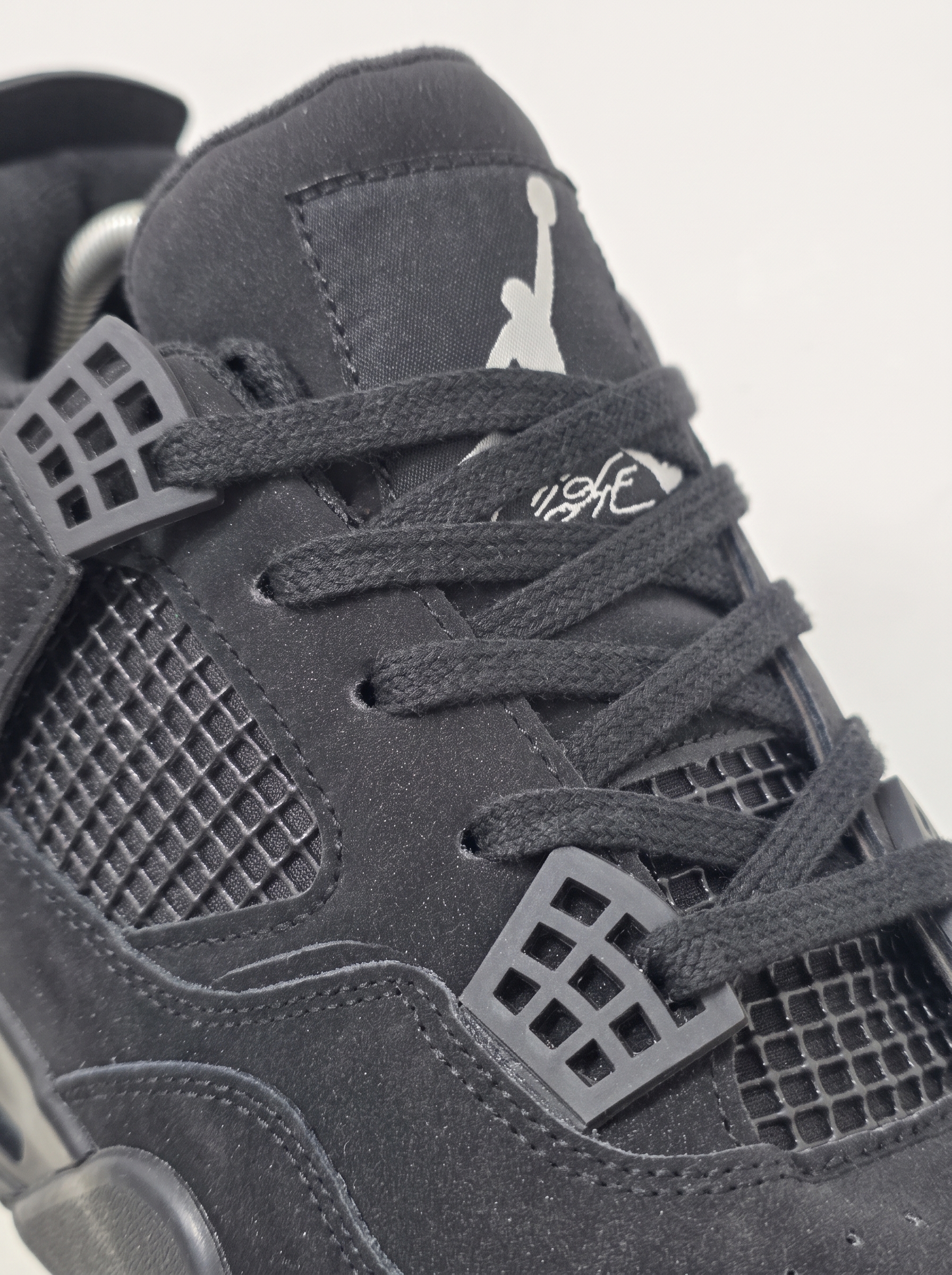 Nike Air Jordan 4 Black Cat view 3