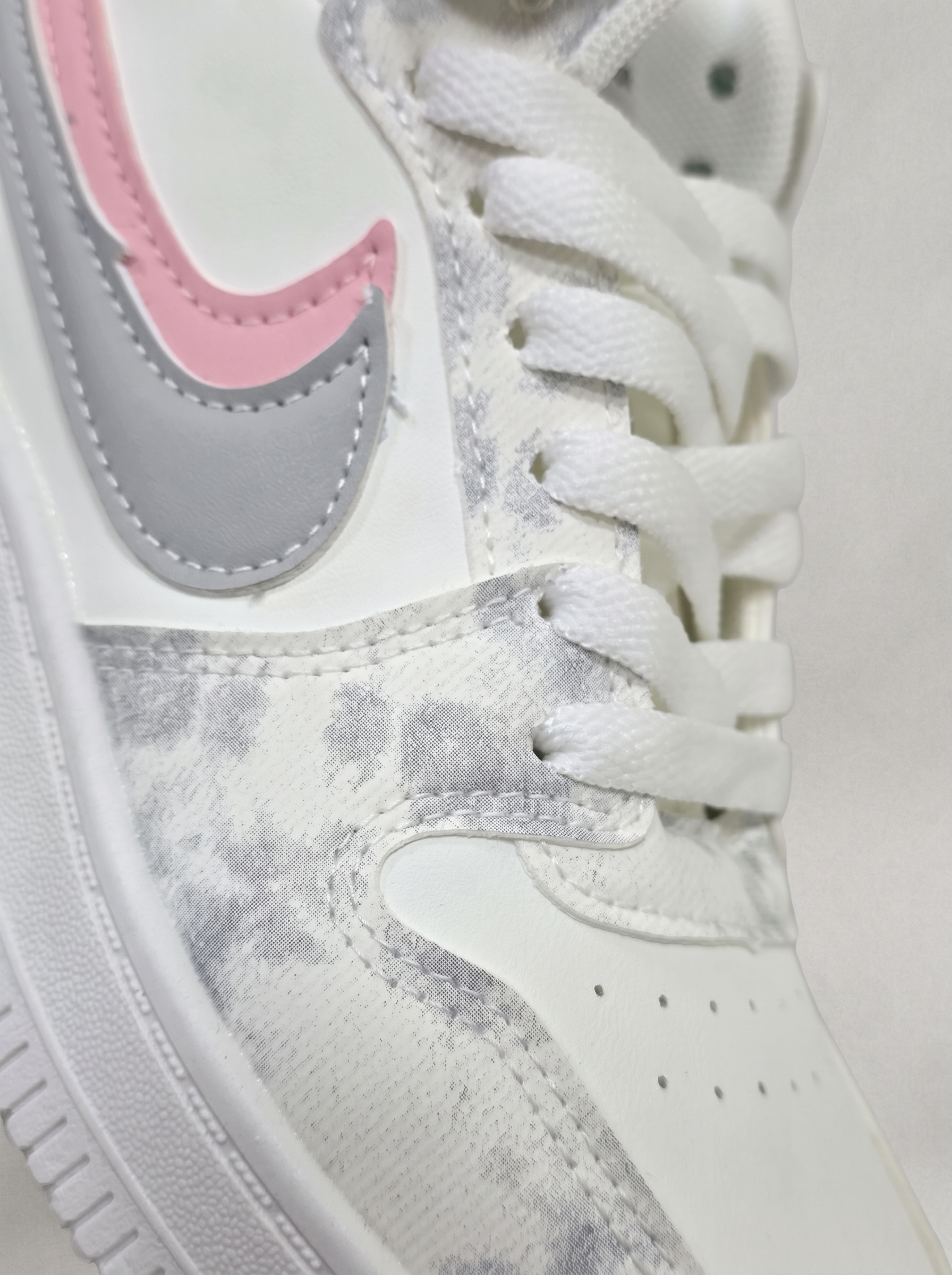 Nike Cloud Tie-Dye view 5