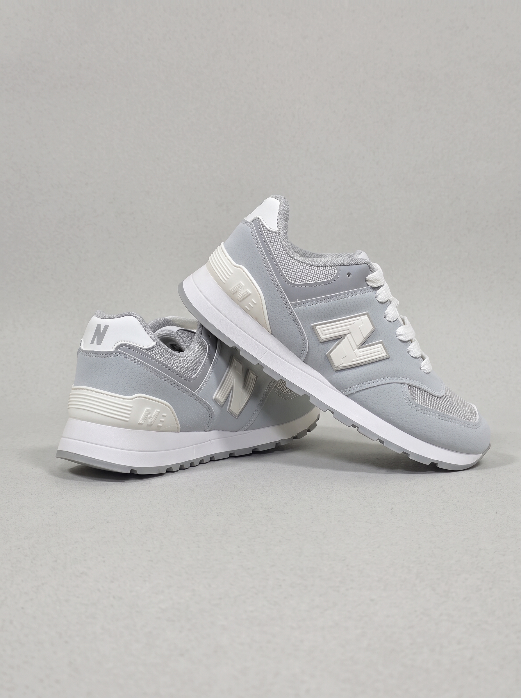 New Balance 574 view 3