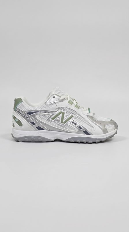 New Balance 204L