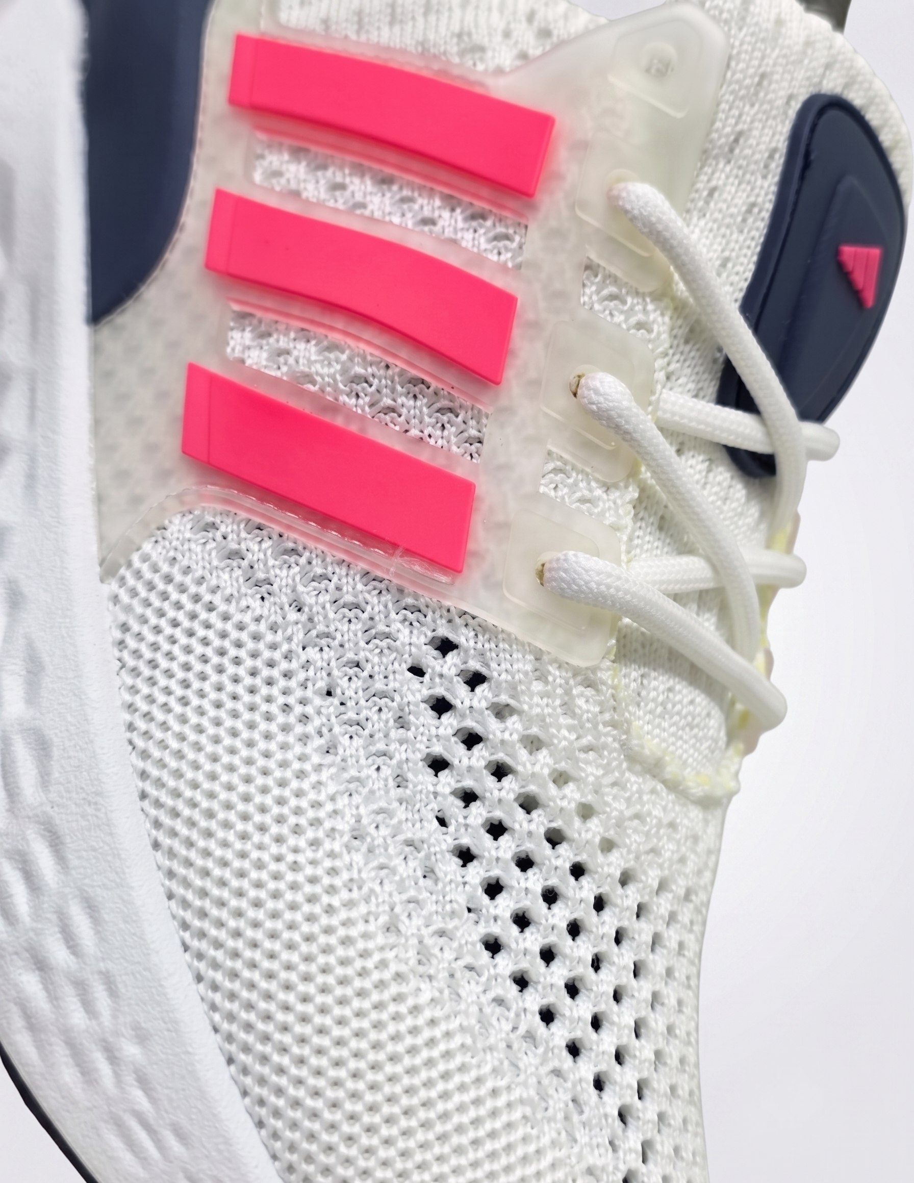 Ultra Boost view 4