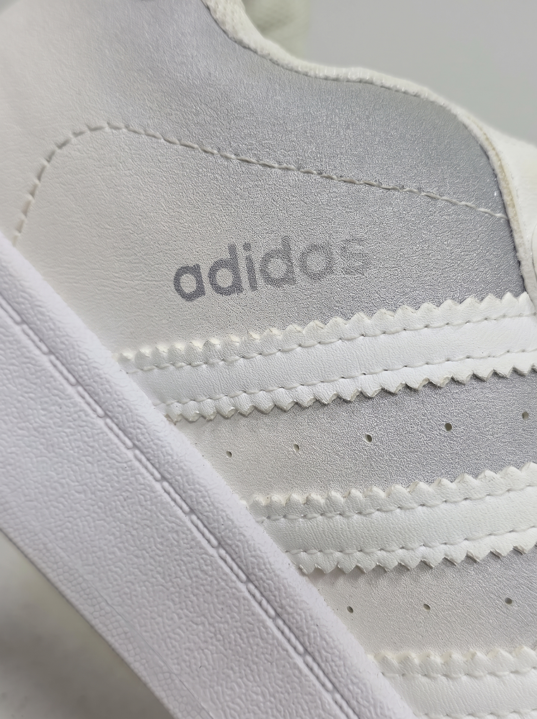 Adidas Super Star view 2