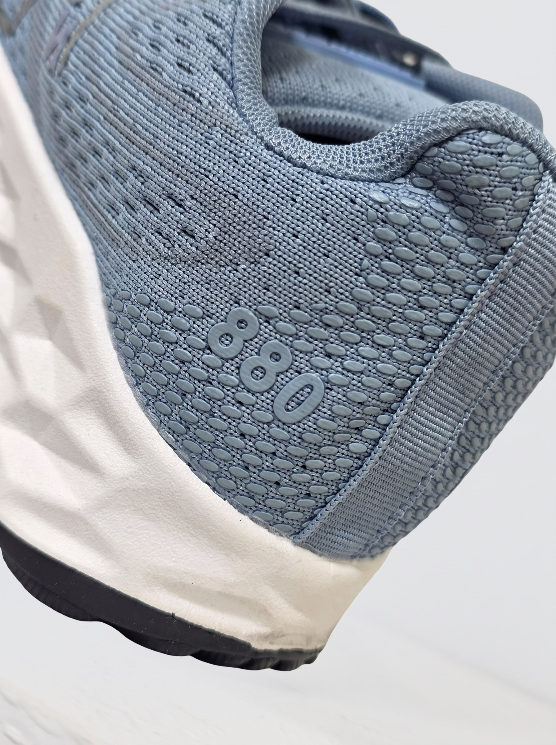 New Balance 880 view 5