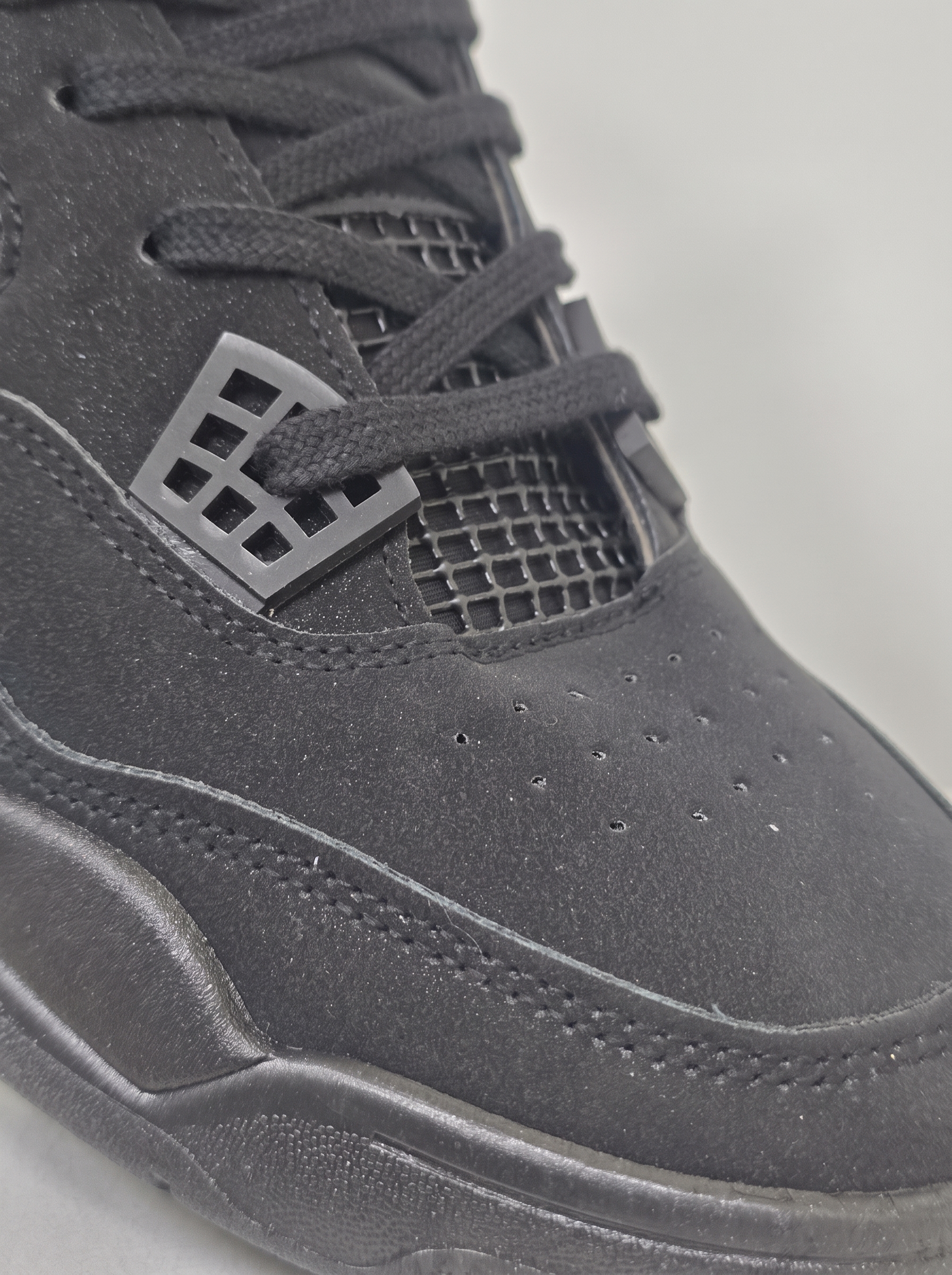 Nike Air Jordan 4 Black Cat view 5